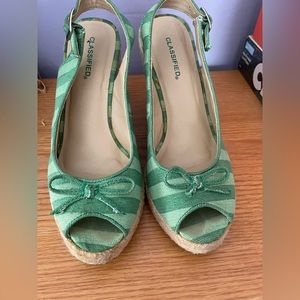 Envy Green Wedges💚